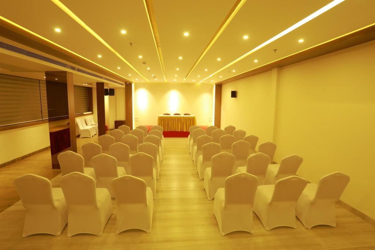Magnet Hotel Kannur Dış mekan fotoğraf