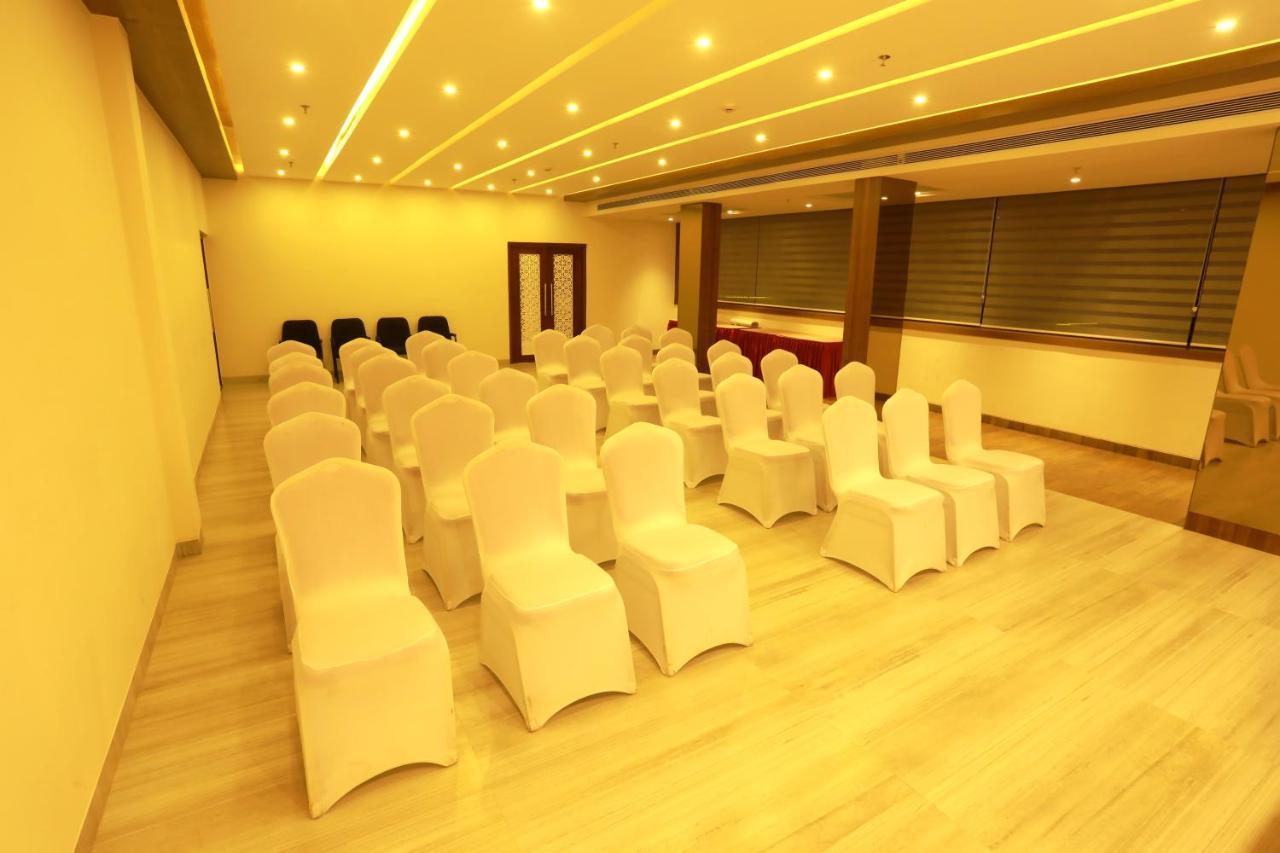 Magnet Hotel Kannur Dış mekan fotoğraf